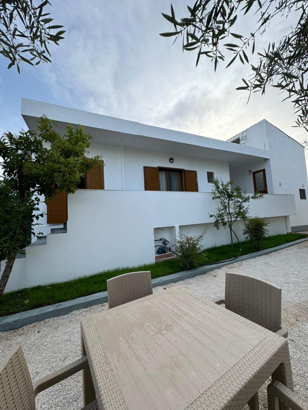 Vila Golden Sand Ksamil Exteriér fotografie