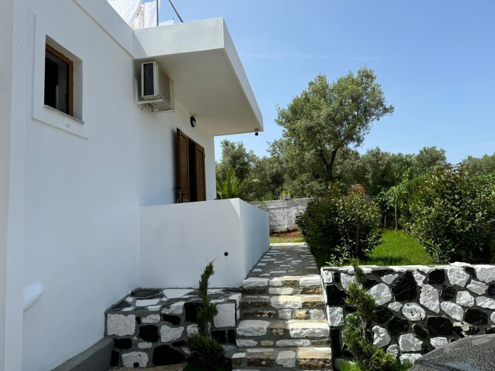 Vila Golden Sand Ksamil Exteriér fotografie